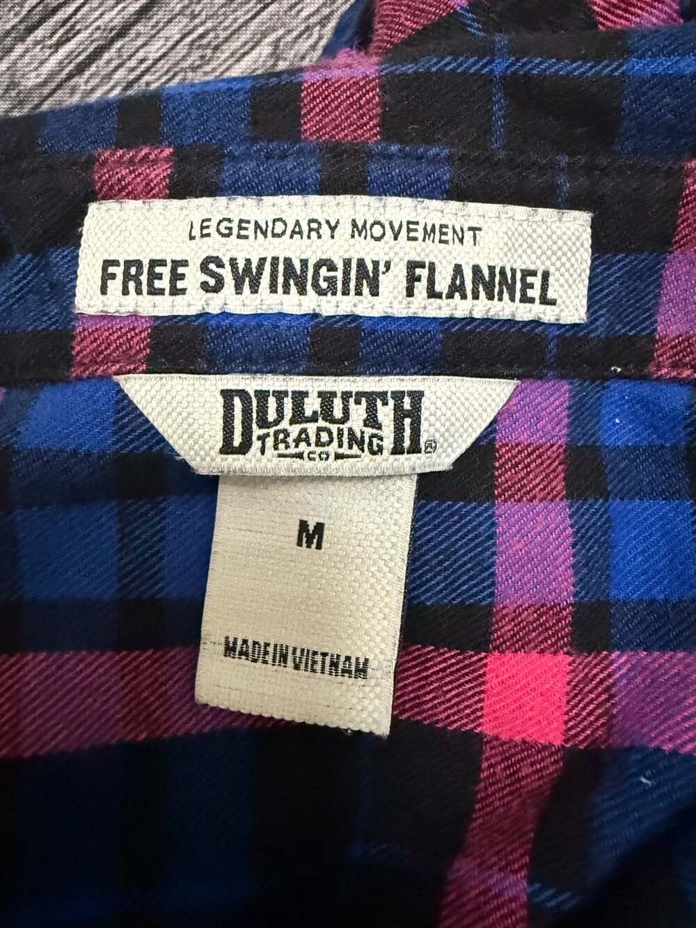 Duluth Trading Co Red & Gray Plaid Long Sleeve Button Front Shirt Large